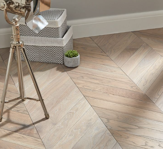 YUGOSLAVIAN OAK PARQUET FLOORING