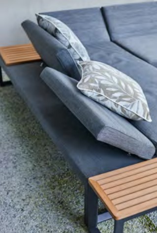 Floral beige outdoor cushions